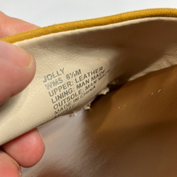 Reaction Kenneth Cole yellow suede Jolly sandals size 6.5 - Picture 7 of 7